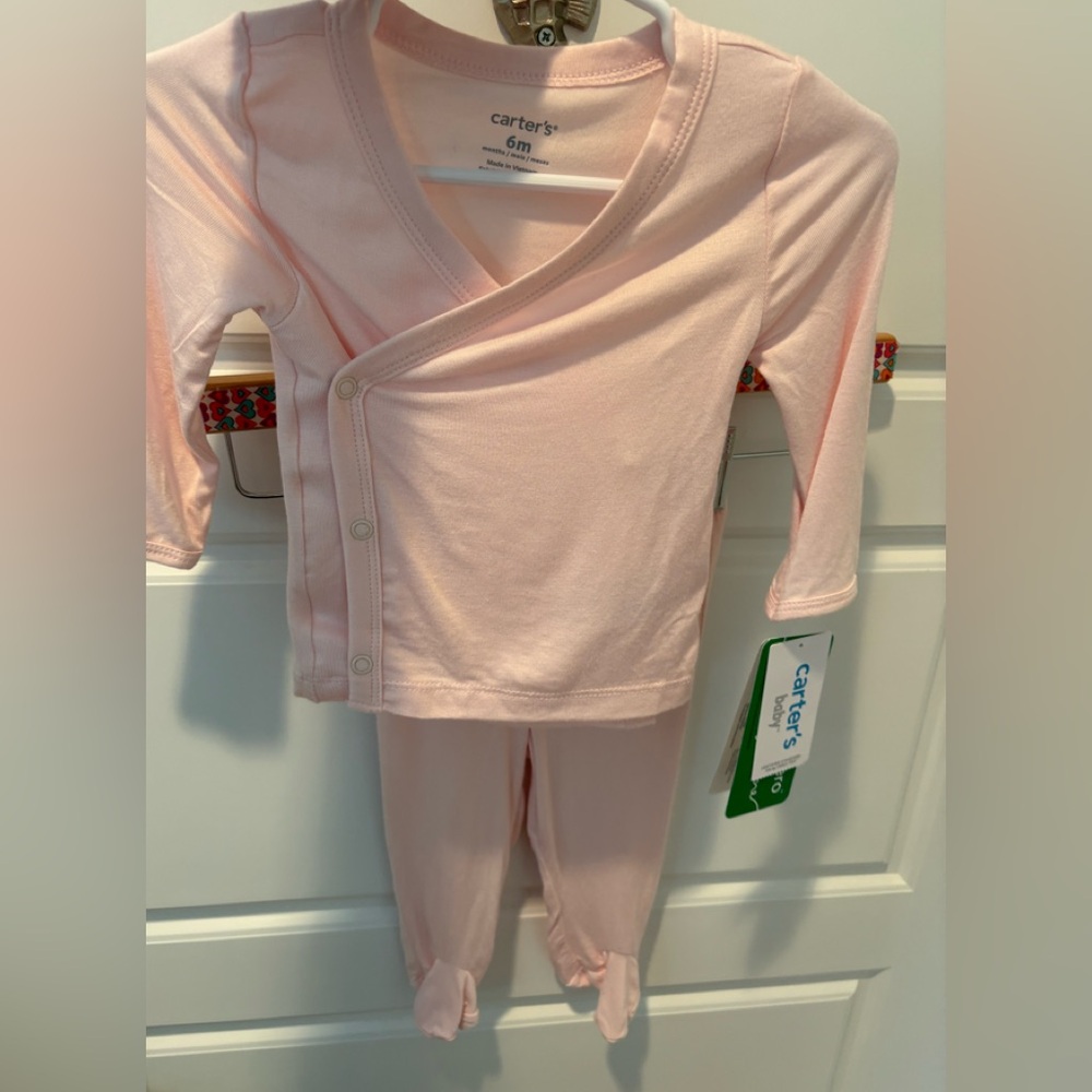 NWT Carter's Pink 2 Piece Footed  Set w/ Side Snap Top Size 6M - Picture 1 of 5